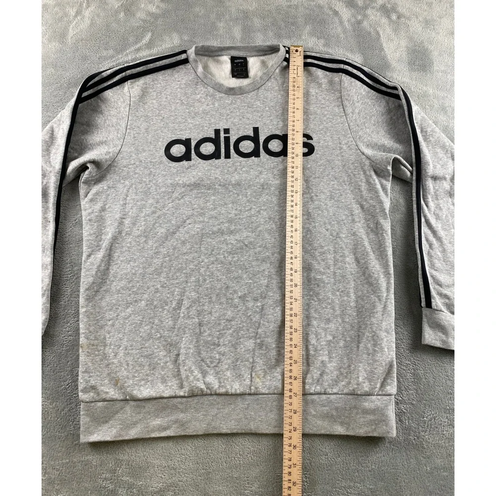 adidas classic crewneck